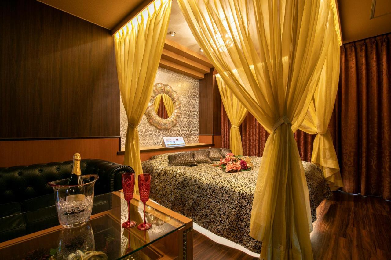 Higashimatsuyama Hotel Park Inn (Adults Only) מראה חיצוני תמונה
