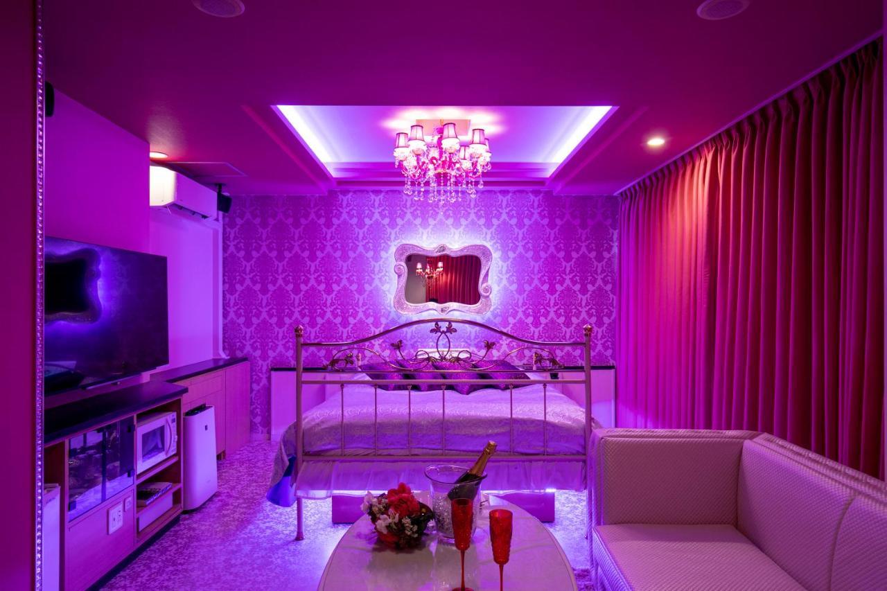 Higashimatsuyama Hotel Park Inn (Adults Only) מראה חיצוני תמונה