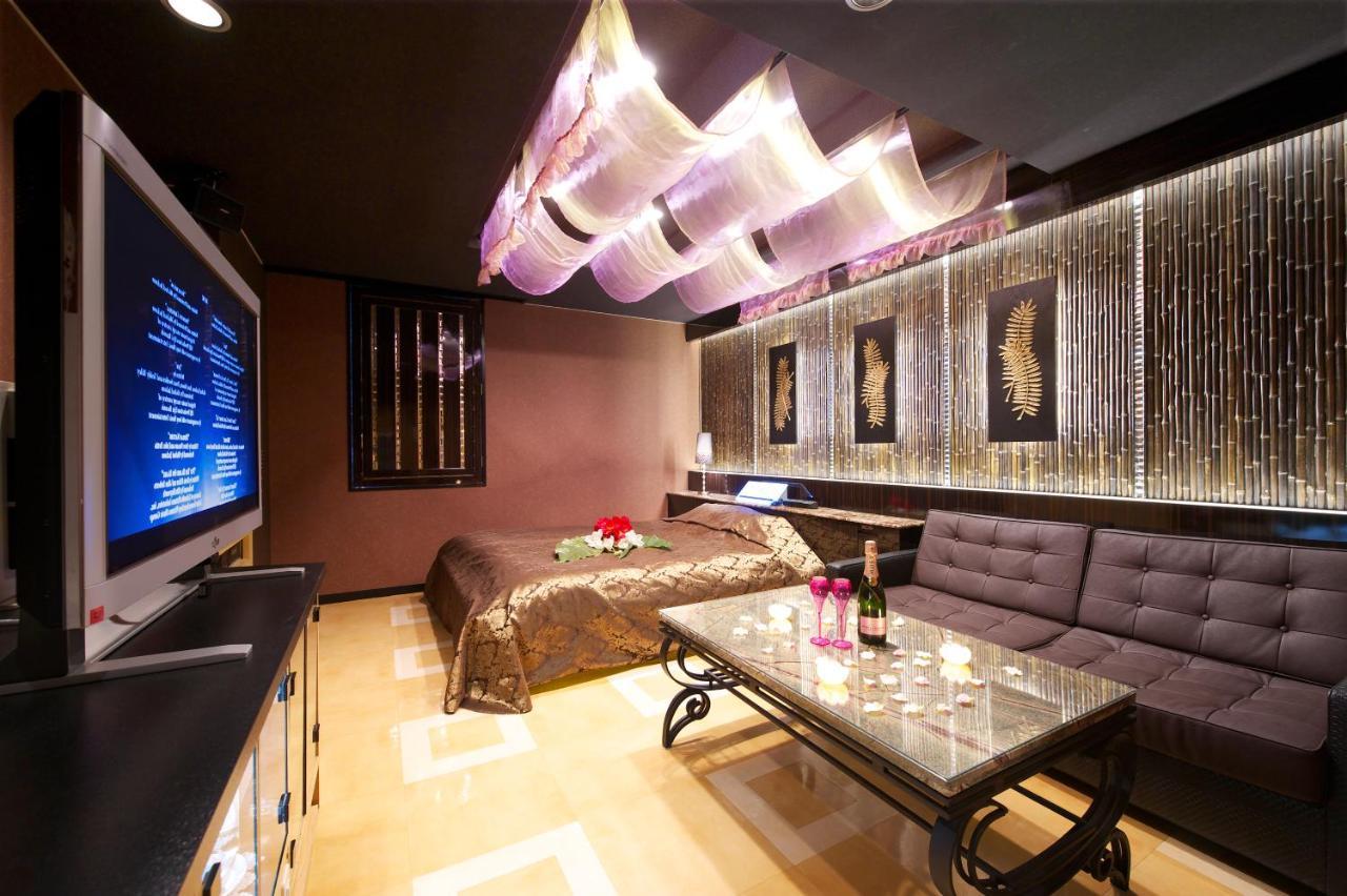 Higashimatsuyama Hotel Park Inn (Adults Only) מראה חיצוני תמונה