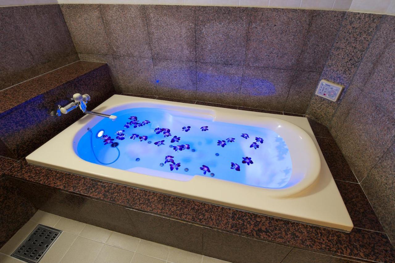 Higashimatsuyama Hotel Park Inn (Adults Only) מראה חיצוני תמונה