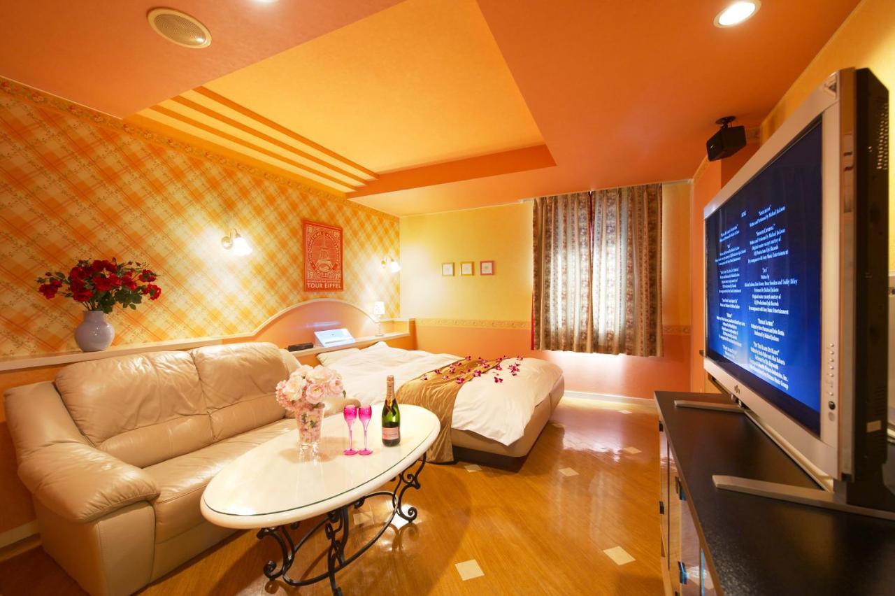 Higashimatsuyama Hotel Park Inn (Adults Only) מראה חיצוני תמונה
