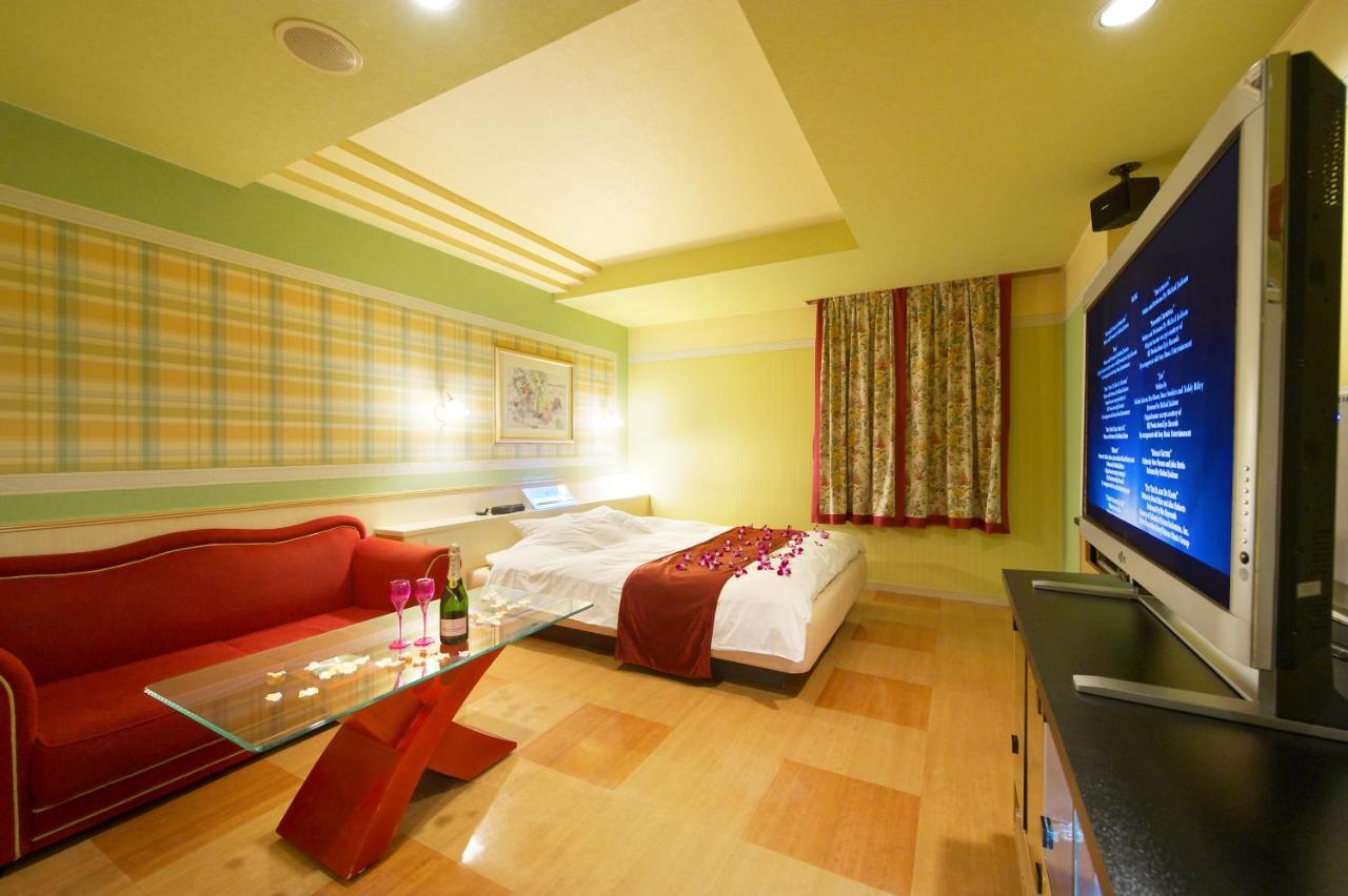 Higashimatsuyama Hotel Park Inn (Adults Only) מראה חיצוני תמונה