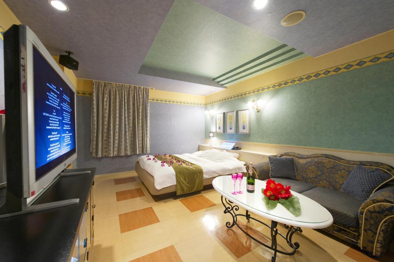 Higashimatsuyama Hotel Park Inn (Adults Only) מראה חיצוני תמונה